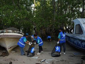 AQUA Dukung Ekonomi Sirkular-Kelestarian Lingkungan di Destinasi Wisata AQUA Dukung Ekonomi Sirkular-Kelestarian Lingkungan di Destinasi Wisata