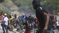 Aksi Warga Tuntut Minta Bantuan Hentikan Geng Kriminal di Haiti