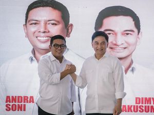 Andra Soni-Dimyati Daftar ke KPU Banten Rabu 28 Agustus Andra Soni-Dimyati Daftar ke KPU Banten Rabu 28 Agustus