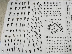 Ngilu! Penampakan Ratusan Benda Logam yang Dikeluarkan dari Tubuh Pria Iran