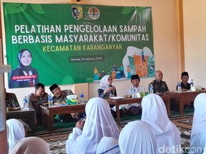 Bupati Demak Dorong Pesantren Mandiri Olah Sampah: Lingkungan Bersih-Dapat Cuan