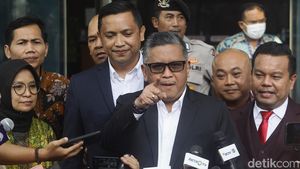 Ekspresi Hasto Usai Diperiksa KPK soal Kasus DJKA