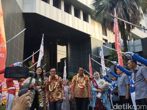 Sertijab Menkum, Yasonna Estafet Revisi UU Koperasi-RUU Paten ke Supratman