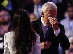 Biden Menangis Saat Pidato Perpisahan di Konvensi Partai Demokrat