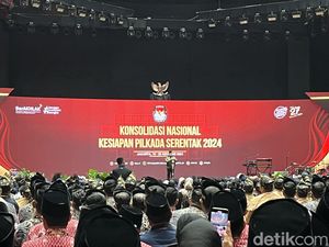Di Depan Jokowi, Ketua KPU Sebut Sengketa Pemilu di MK Selesai Di Depan Jokowi, Ketua KPU Sebut Sengketa Pemilu di MK Selesai