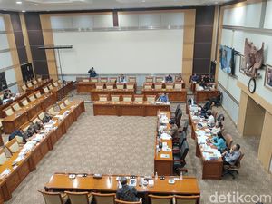 Arteria Harap Kejaksaan Punya Alat Sadap Lebih Bagus dari KPK Arteria Harap Kejaksaan Punya Alat Sadap Lebih Bagus dari KPK