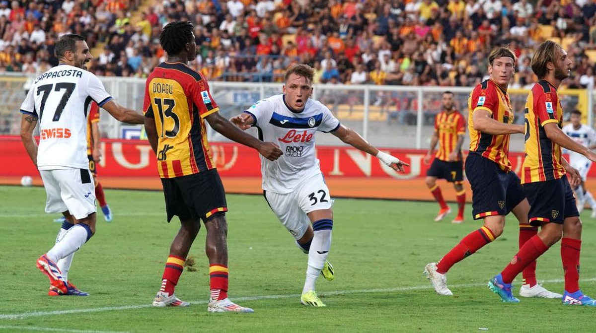 Mateo Retegui merayakan golnya ke gawang Lecce. Foto: NurPhoto via Getty Images/NurPhoto
