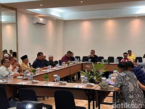 Parpol Pengusung Iqbal-Dinda Gelar Rapat Jelang Pendaftaran Pilgub NTB Parpol Pengusung Iqbal-Dinda Gelar Rapat Jelang Pendaftaran Pilgub NTB