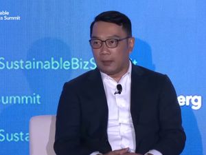 RK Respons Santai Putusan MK soal UU Pilkada RK Respons Santai Putusan MK soal UU Pilkada