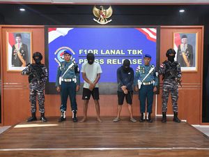 TNI AL Gagalkan Penyelundupan PMI Ilegal di Perairan Karimun, Ada WN Malaysia TNI AL Gagalkan Penyelundupan PMI Ilegal di Perairan Karimun, Ada WN Malaysia