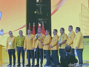 Munas Golkar Putuskan Caketum Bahlil Lahadalia Akan Jadi Formatur Tunggal DPP Munas Golkar Putuskan Caketum Bahlil Lahadalia Akan Jadi Formatur Tunggal DPP