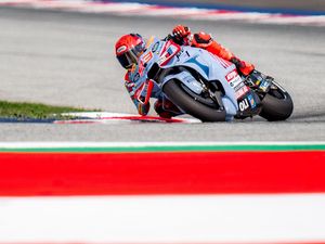 Kata Jorge Lorenzo soal Marc Marquez Belum Bisa Menang Lagi Kata Jorge Lorenzo soal Marc Marquez Belum Bisa Menang Lagi