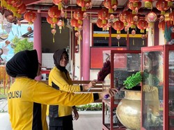 Bakti Religi HUT ke-67 Polwan di Jombang Sasar Tempat Ibadah