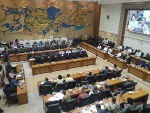 Baleg DPR Tegaskan Revisi UU Pilkada Tak Akan Melenceng dari Putusan MK Baleg DPR Tegaskan Revisi UU Pilkada Tak Akan Melenceng dari Putusan MK