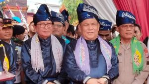 Potret Sekdaprov Riau Meriahkan Event Pacu Jalur Kuansing
