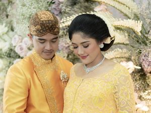 Gaya Kaesang Pangarep Temani Erina Orientasi di Amerika, Pakai Tas Rp 26 Juta Gaya Kaesang Pangarep Temani Erina Orientasi di Amerika, Pakai Tas Rp 26 Juta