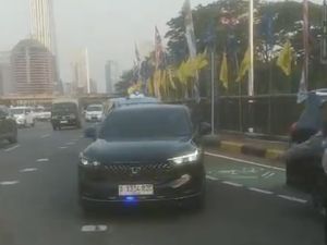 Duh! Honda HR-V Terciduk Pakai Strobo, Padahal Pelat Sipil Biasa