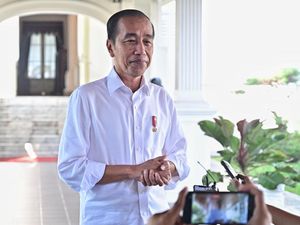 Jokowi Nggak Kepikiran untuk Terbitkan Perppu Pilkada Jokowi Nggak Kepikiran untuk Terbitkan Perppu Pilkada