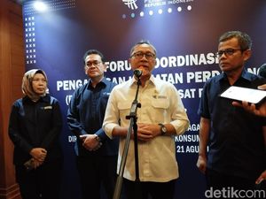 Zulhas Ungkap 4 Jurus buat Sikat Habis Barang Impor Ilegal