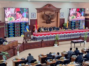 Pemprov-DPRD NTB Sepakati Proyeksi Pendapatan Daerah Rp 5,7 Triliun Pemprov-DPRD NTB Sepakati Proyeksi Pendapatan Daerah Rp 5,7 Triliun