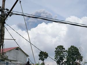 Gunung Marapi Kembali Erupsi Siang Ini
