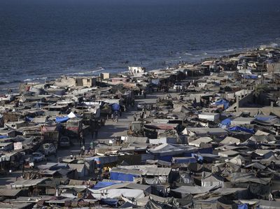 Penampakan Pantai di Gaza Dipenuhi Tenda Pengungsian