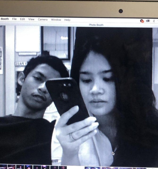 Tiara Savitri