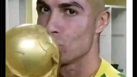 Cristiano Ronaldo Jadi YouTuber, Ramai Penampakan Trofi Piala Dunia