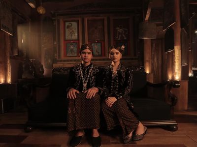 7 Pemotretan Tissa Biani Bareng Dul Jaelani, Bak Prewedding Pakai Adat Jawa