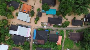 Foto Udara Banjir Rendam Wilayah Utara Thailand