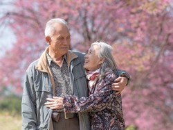 Perempuan Punya Harapan Hidup Lebih Lama Ketimbang Laki-laki, Ini Sebabnya