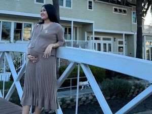 Most Pop: Kaesang Pangarep dan Erina Gudono Belanja Stroller Rp 21 Juta di AS Most Pop: Kaesang Pangarep dan Erina Gudono Belanja Stroller Rp 21 Juta di AS