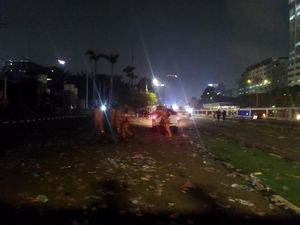 Massa Demo Bubar, Polisi Pastikan Situasi Sekitar DPR Sudah Kondusif Massa Demo Bubar, Polisi Pastikan Situasi Sekitar DPR Sudah Kondusif