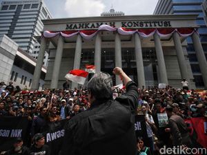 Pakar Hukum: Putusan MK Final dan Mengikat Pakar Hukum: Putusan MK Final dan Mengikat