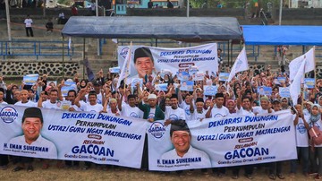 Ustaz dan Guru Ngaji Berbondong-bondong Dukung Eman Suherman, Gacoan Solid Makin Solid!
