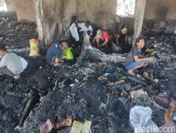 Jerit Pedagang Korban Kebakaran Pasar Induk Krian Minta Segera Direlokasi