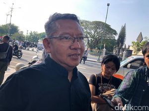 Rektor UII Ajak Seratusan Dosen Aksi Jogja Memanggil: RI Milik Bersama Rektor UII Ajak Seratusan Dosen Aksi Jogja Memanggil: RI Milik Bersama