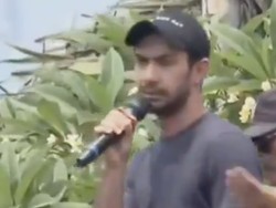 Reza Rahadian Orasi di Gedung DPR, Netizen Bilang Respek!