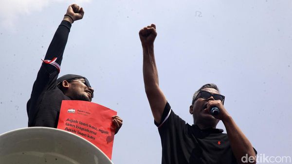 Komika Cing Abdel hingga Bintang Emon Ikut Demo Tolak Revisi UU Pilkada