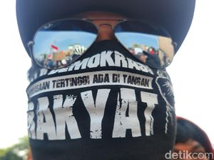 Memaknai Kembali Vox Populi Memaknai Kembali Vox Populi
