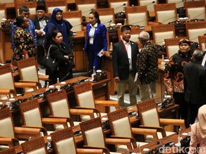 Kronologi Paripurna DPR Tak Kuorum hingga Revisi UU Pilkada Batal Kronologi Paripurna DPR Tak Kuorum hingga Revisi UU Pilkada Batal