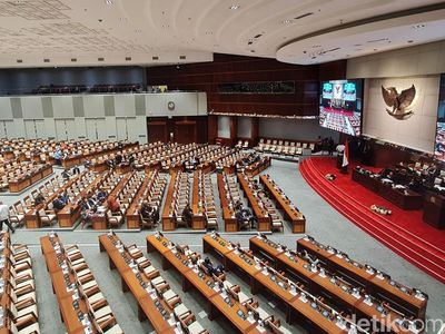 Tidak Kuorum, Rapat Paripurna Pengesahan Revisi UU Pilkada Ditunda