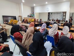 Warga Ramai-ramai Tagih Izin Pendirian SMKN Tambaksari Ciamis