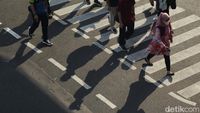 Aktivitas Pekerja demi Menyongsong Pertumbuhan Ekonomi 5,2 Persen di 2025