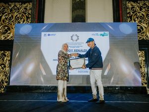 Top! bank bjb Borong 4 Penghargaan di Indonesia Marketing Festival 2024