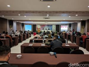 Dana Hibah Pengawasan Pilkada Mataram Turun Jadi Rp 7 Miliar Dana Hibah Pengawasan Pilkada Mataram Turun Jadi Rp 7 Miliar