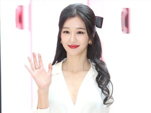 Cantiknya Seo Ye Ji Comeback Usai 2 Tahun Menghilang, Tersandung Skandal Cantiknya Seo Ye Ji Comeback Usai 2 Tahun Menghilang, Tersandung Skandal