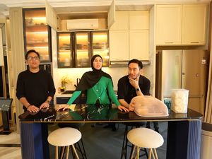 Syahnaz Sadiqah Fokus Berhijab Usai Naik Haji Syahnaz Sadiqah Fokus Berhijab Usai Naik Haji