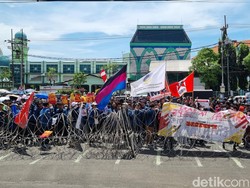 Polisi Bantah Amankan 2 Pendemo Tolak Revisi UU Pilkada di Surabaya