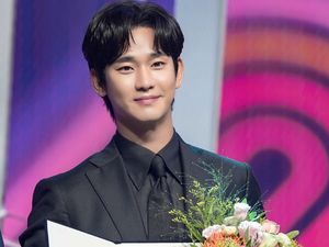 8 Artis Korea Raih Penghargaan dari Pemerintah, Kim Soo Hyun - Bona WJSN 8 Artis Korea Raih Penghargaan dari Pemerintah, Kim Soo Hyun - Bona WJSN